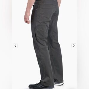 Bullhead Denim Company 5 Pocket gray straight legs zipper and button front jeans